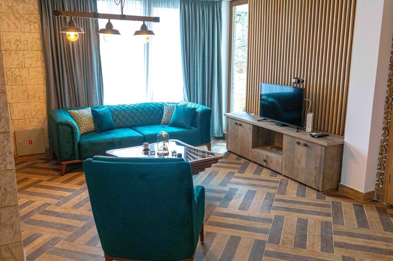 City Escape Luxury Villa Zuce Exteriör bild