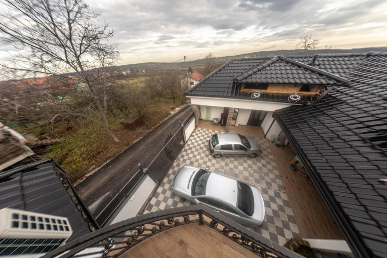 City Escape Luxury Villa Zuce Exteriör bild